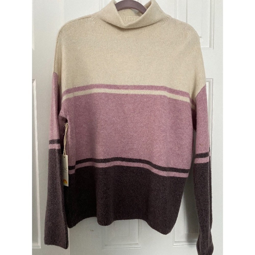 Tri-color sweater